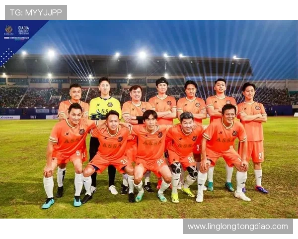 从小帅气的足球明星们如何在绿茵场上绽放光彩 从小帅气的足球明星们如何在绿茵场上绽放光彩